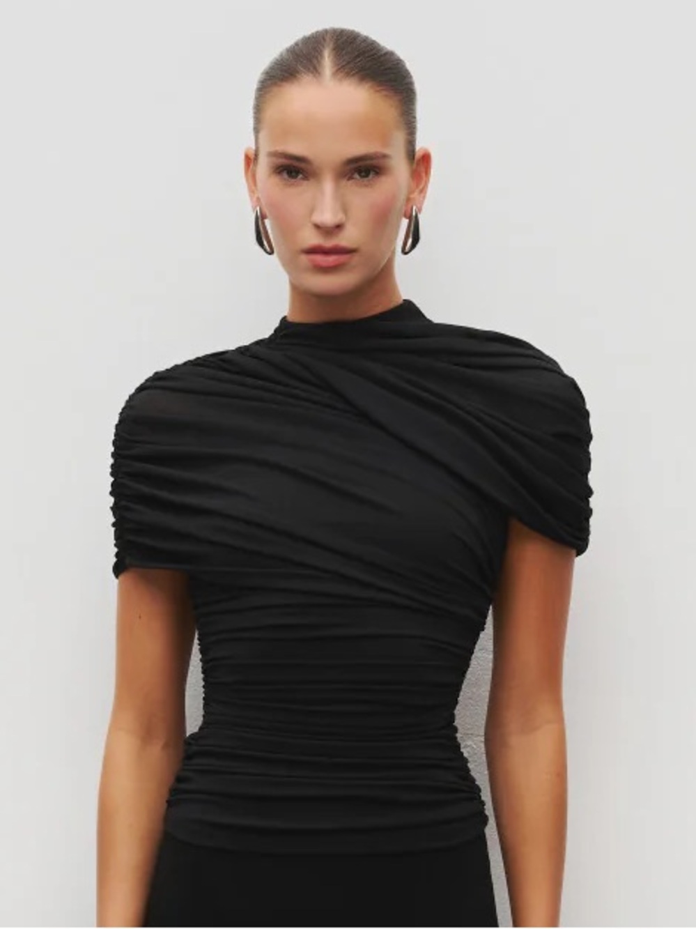 NWT HEIRESS Beverly Hills Draped Shoulder Top Black Size L